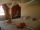 Click here to see the picture (sunrising room mit panorama fenster.JPG)